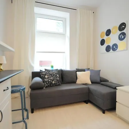 79 Ii Apartament